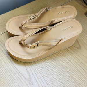 Aldo Women's Sandals Wedge Heels Color Tan Size 7.5 Eu 38.5  UK 5.5 AU 7.5 Sku 2